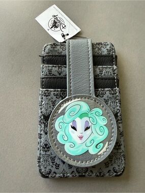 Disney Parks Haunted Mansion Madame Leota Card Holder NWT